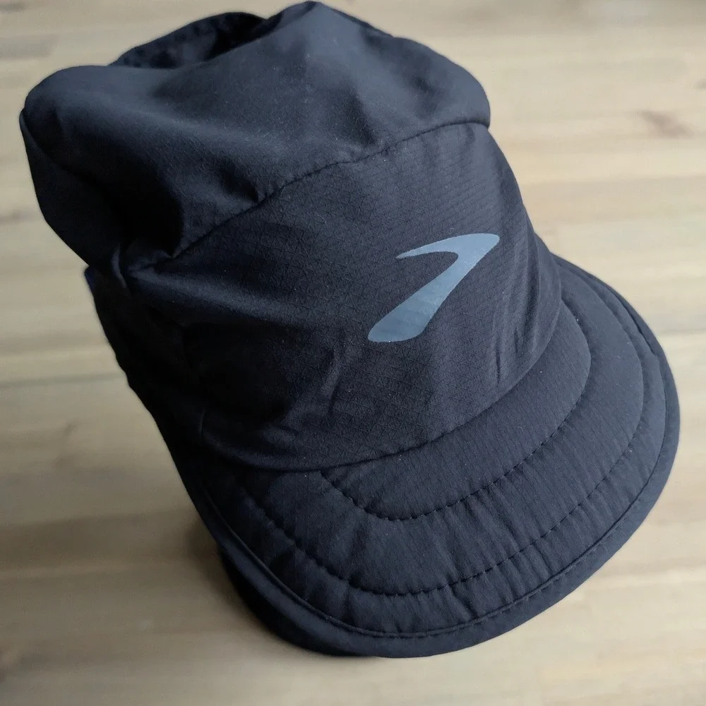 Brooks Lightweight Packable Running Hat Black Wind Rain Resistant Cap NWT‎